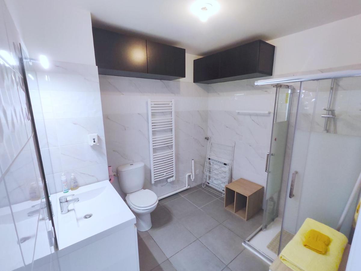 Cozy Sunshine Apartment With Balcony 4 Persons Max イヴリー＝シュル＝セーヌ エクステリア 写真