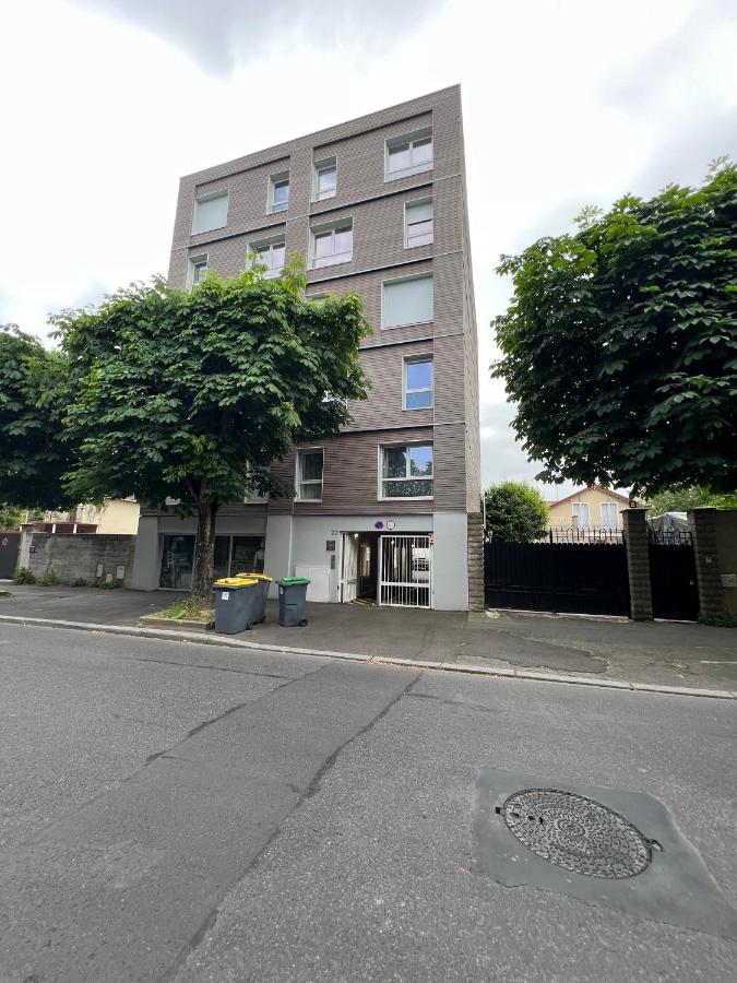 Cozy Sunshine Apartment With Balcony 4 Persons Max イヴリー＝シュル＝セーヌ エクステリア 写真