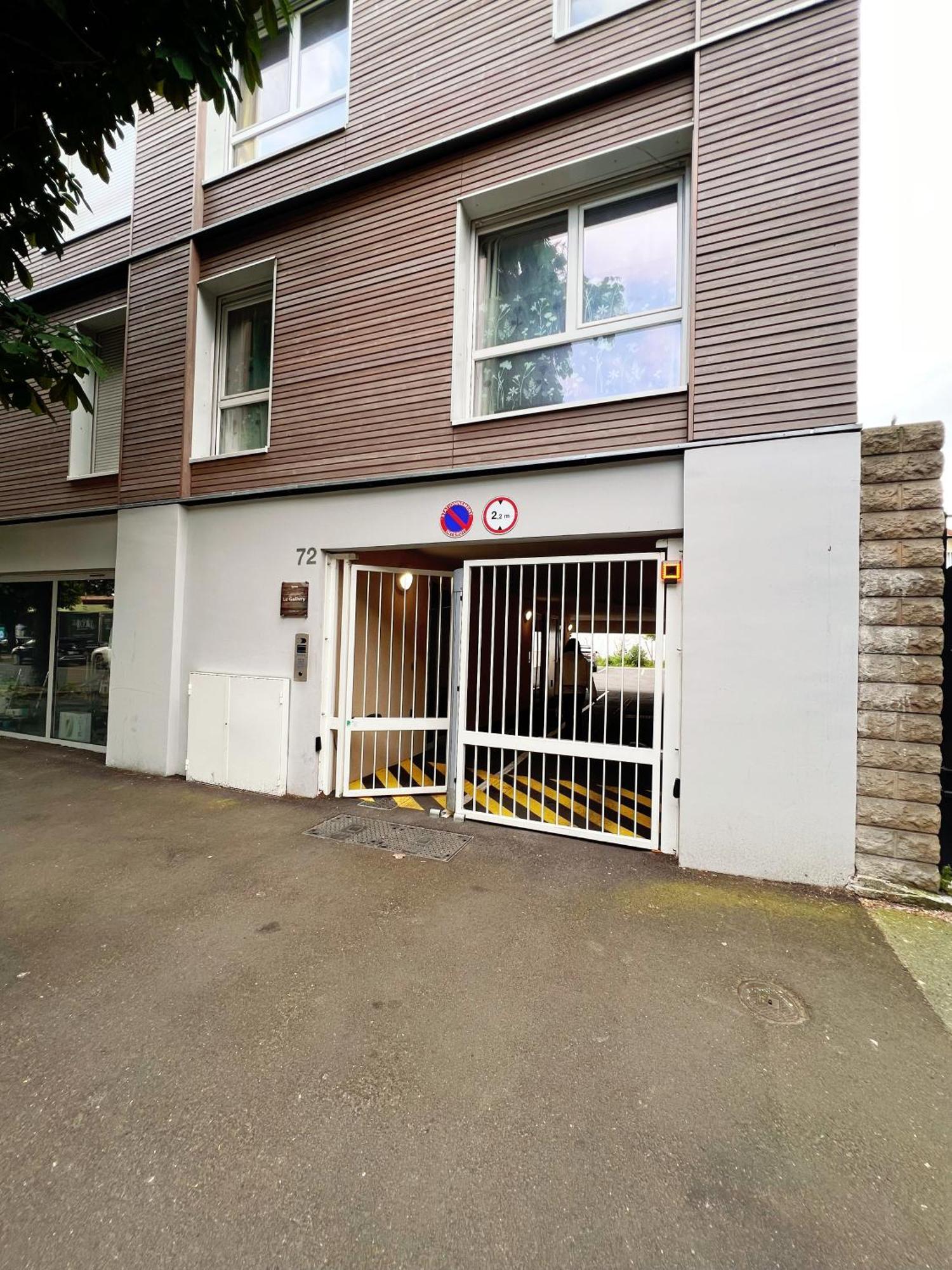 Cozy Sunshine Apartment With Balcony 4 Persons Max イヴリー＝シュル＝セーヌ エクステリア 写真